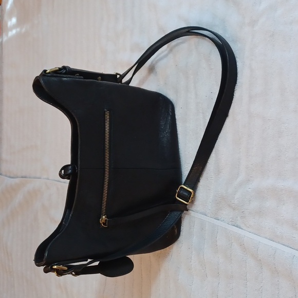 Born 100% Black  Chunky  Leather Studded  Shoulder Bag - Picture 5 of 17